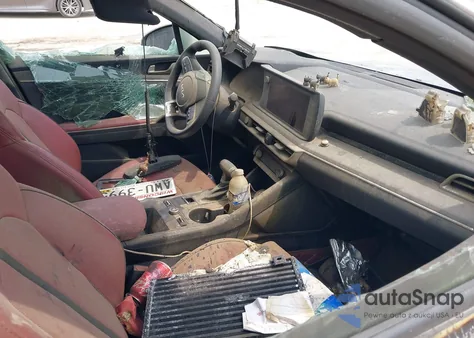 2023 Kia K5 Gt-Line z USA, uszkodzony, nr VIN 5XXG64J28PG200671